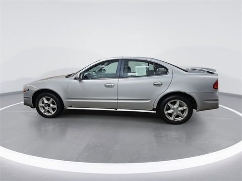 Used 2001 Oldsmobile Alero GL w/ Special Edition Pkg image 6