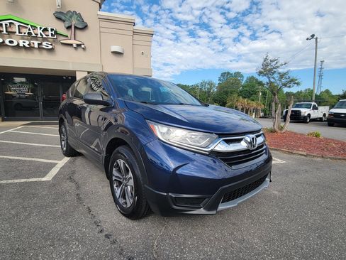 Used 2017 Honda CR-V LX image 3
