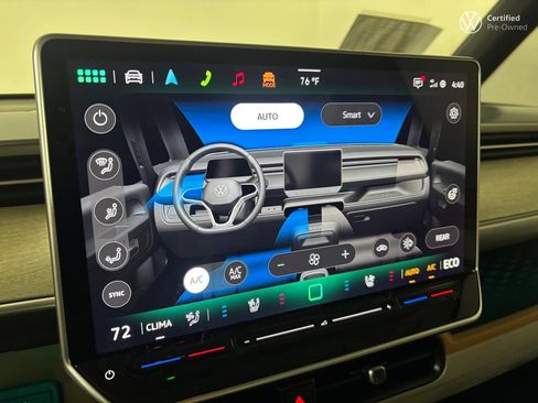 Used 2025 Volkswagen ID. Buzz 1st Edition RWD image 21