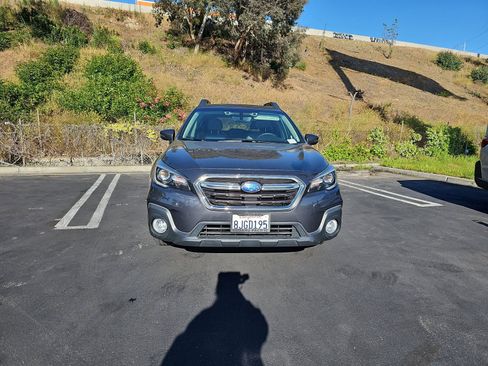 Used 2019 Subaru Outback 2.5i Limited image 12