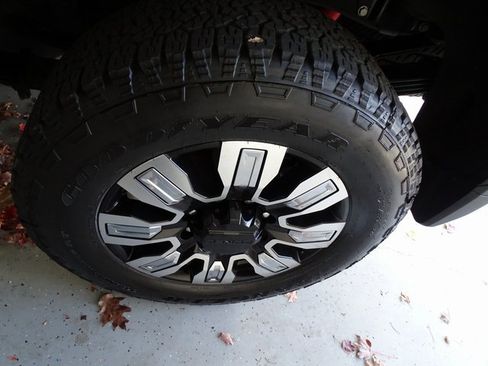 Certified 2024 GMC Sierra 3500 Denali w/ Technology Package image 25