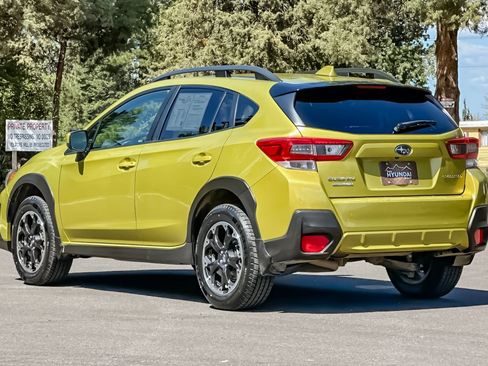 Used 2021 Subaru Crosstrek 2.0i Premium w/ Moonroof Package AWD/4WD image 6