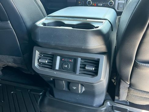 Used 2023 Ford F250 Lariat w/ Lariat Ultimate Package AWD/4WD image 22