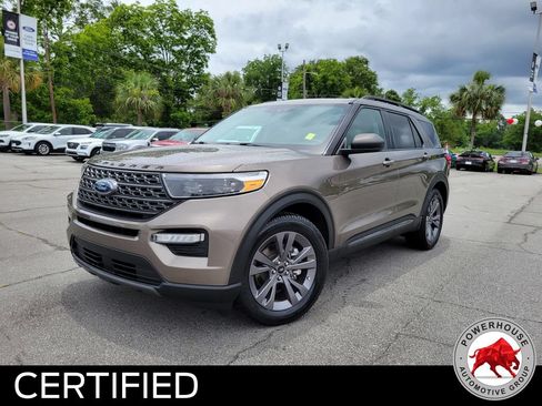 Used 2021 Ford Explorer XLT w/ Equipment Group 202A RWD image 1