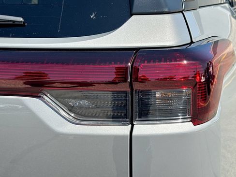 New 2026 Subaru Outback Limited XT AWD/4WD image 34