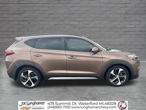 Used 2017 Hyundai Tucson Limited w/ Limited Ultimate Package 03 FWD image 2