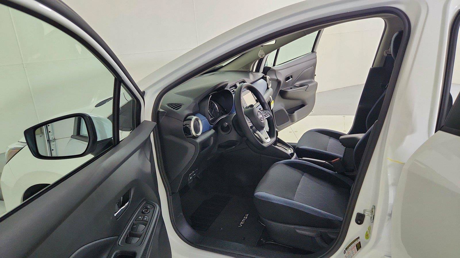 Used 2025 Nissan Versa SV w/ Trunk Package FWD image 15