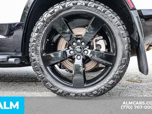 Used 2022 Land Rover Defender 110 X-Dynamic SE AWD/4WD image 17