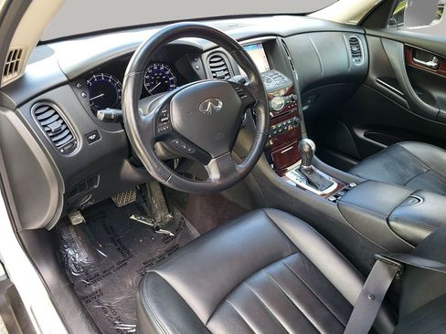 Used 2017 INFINITI QX50 AWD w/ Deluxe Touring Package image 16