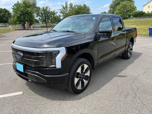 Used 2023 Ford F150 Lightning Platinum AWD/4WD image 5