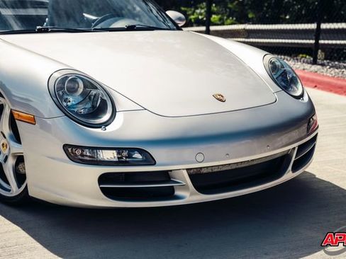 Used 2006 Porsche 911 Carrera RWD image 22
