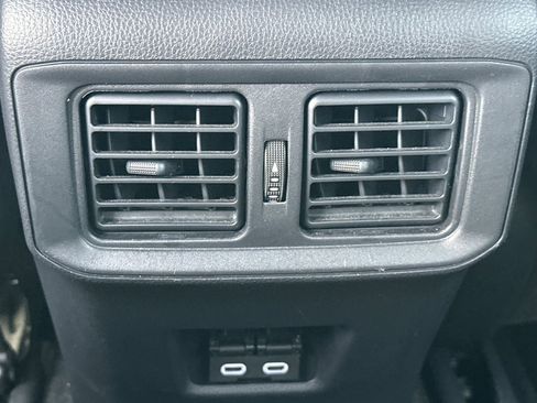 Used 2025 Toyota RAV4 XLE image 44