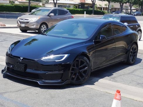 Used 2022 Tesla Model S Plaid AWD/4WD image 18