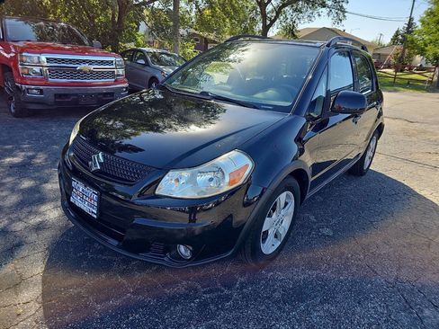 Used 2011 Suzuki SX4 Premium image 1