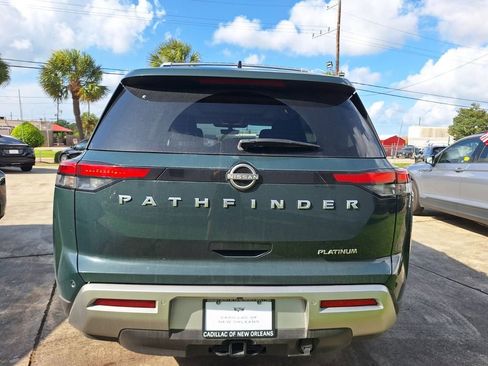 Used 2025 Nissan Pathfinder Platinum FWD image 4