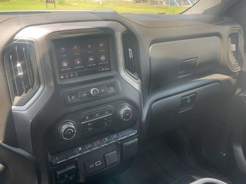Used 2021 Chevrolet Silverado 2500 Custom w/ Custom Value Package AWD/4WD image 20