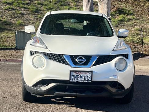 Used 2015 Nissan Juke S image 4