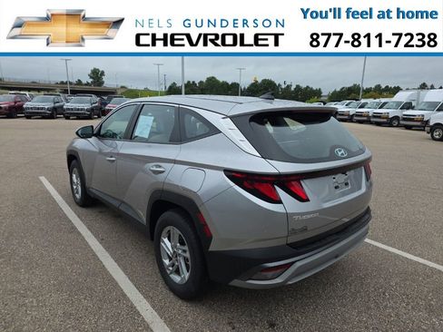 Used 2025 Hyundai Tucson SE image 5