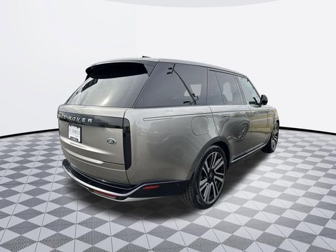 Used 2023 Land Rover Range Rover SE image 4