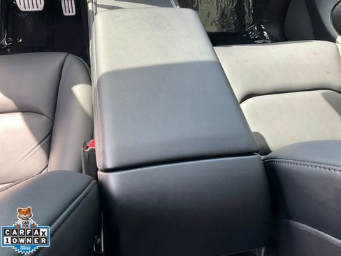 Used 2022 Tesla Model Y Performance image 48