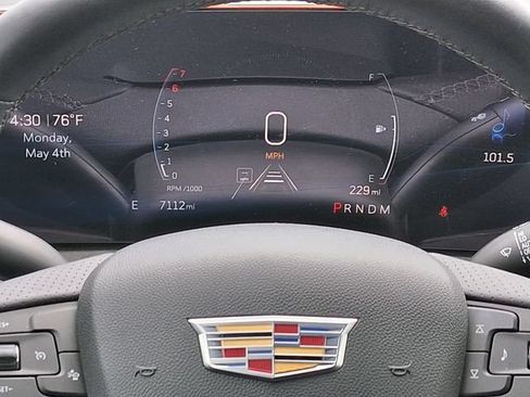 Used 2025 Cadillac XT4 Sport FWD image 13