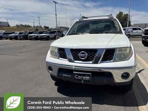 Used 2006 Nissan Frontier NISMO w/ (J01) Sunroof Pkg AWD/4WD image 2