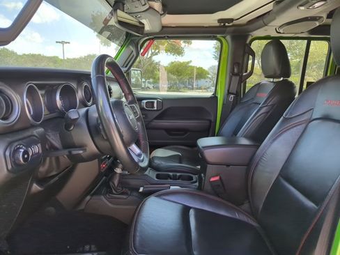 Used 2018 Jeep Wrangler Unlimited Rubicon AWD/4WD image 16