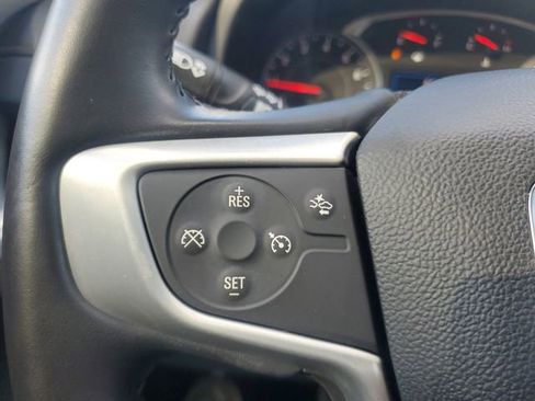 Used 2020 GMC Terrain SLE image 19