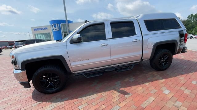 Used 2017 Chevrolet Silverado 1500 LT w/ All Star Edition AWD/4WD image 6
