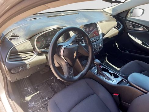 Used 2024 Chevrolet Malibu RS FWD image 9