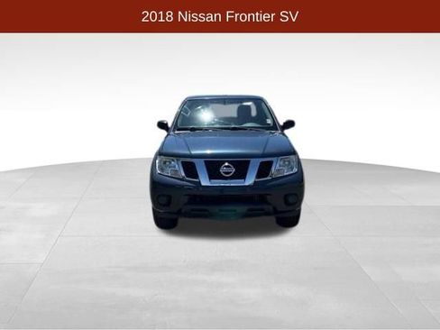 Used 2018 Nissan Frontier SV AWD/4WD image 2