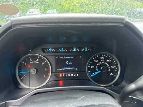 Used 2015 Ford F150 XLT w/ Equipment Group 302A Luxury AWD/4WD image 3