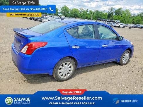 Used 2015 Nissan Versa SV FWD image 4
