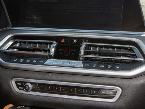 Used 2023 BMW X6 xDrive40i w/ M Sport Package image 24