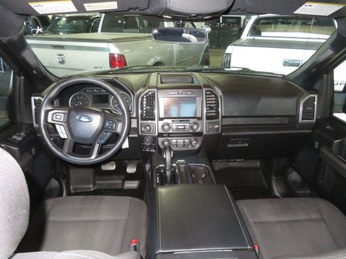 Used 2018 Ford F150 XLT w/ Equipment Group 302A Luxury image 38