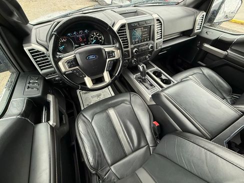 Used 2018 Ford F150 Platinum w/ Equipment Group 701A Luxury image 17