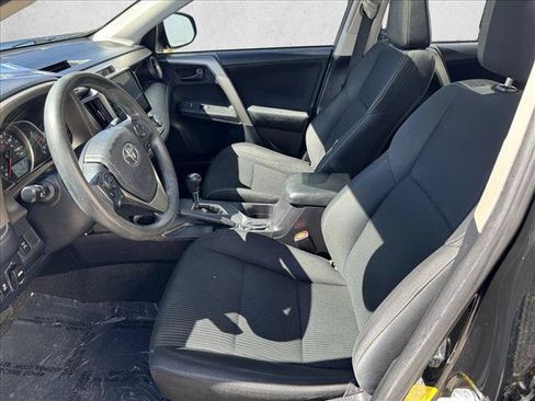 Used 2013 Toyota RAV4 XLE AWD/4WD image 10
