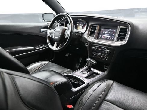 Used 2021 Dodge Charger SXT w/ Leather Interior Group RWD image 18