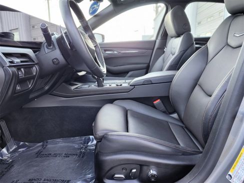 Used 2025 Cadillac CT5 Sport w/ Technology Package image 16