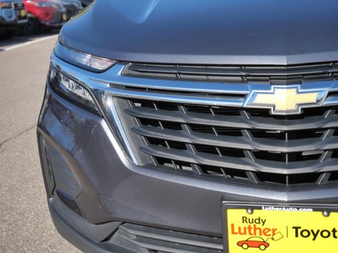 Used 2022 Chevrolet Equinox LS AWD/4WD image 16