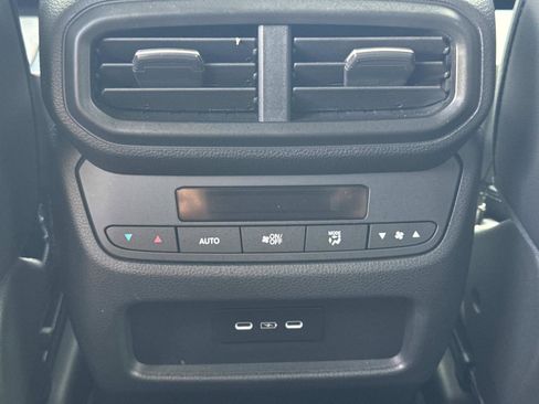 Certified 2025 Honda Pilot EX-L image 19