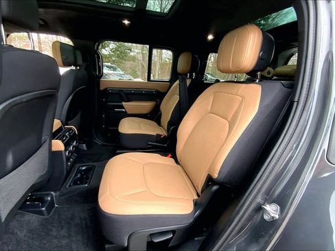 Used 2025 Land Rover Defender 130 V8 image 19