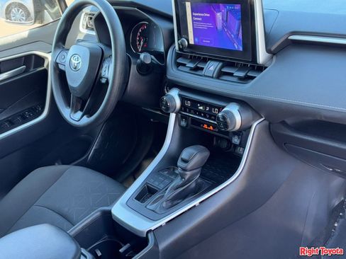 Certified 2025 Toyota RAV4 XLE AWD/4WD image 12