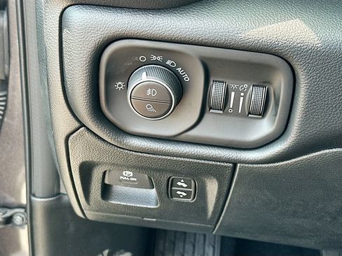 New 2026 RAM 1500 Big Horn AWD/4WD image 14