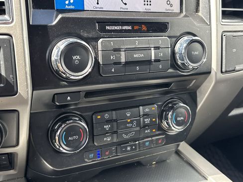 Used 2017 Ford F150 Lariat AWD/4WD image 17