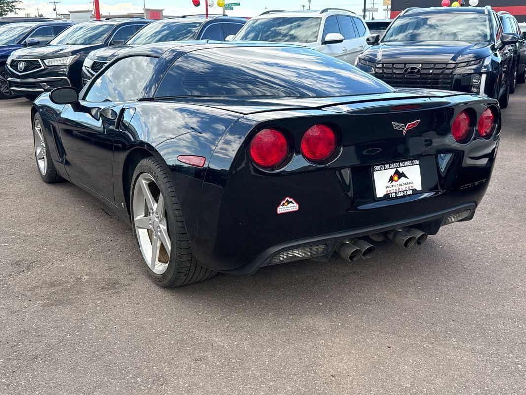 Used 2006 Chevrolet Corvette Coupe w/ Preferred Equipment Group RWD image 5