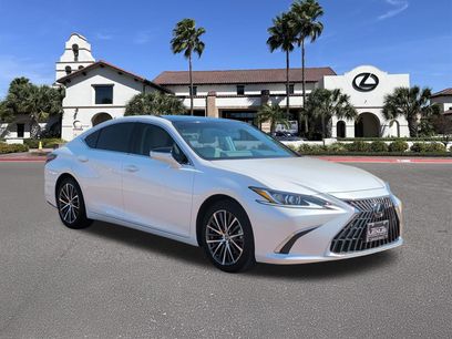 Used 2025 Lexus ES 350 w/ Premium Package