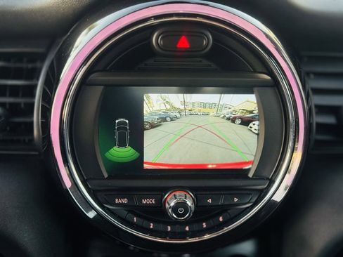 Used 2019 MINI Cooper 2-Door Hardtop image 23