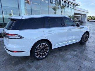 Used 2024 Lincoln Aviator Black Label w/ Class IV Trailer Tow Package AWD/4WD video 2