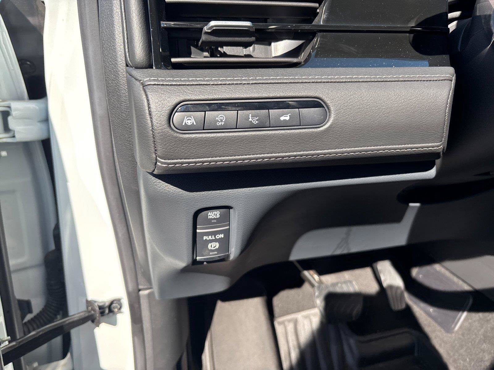 Used 2025 INFINITI QX80 Luxe AWD/4WD image 17